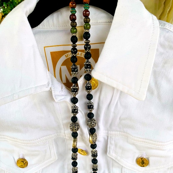 Amethyst & Volcanic Rock Necklace - Picture 2 of 3